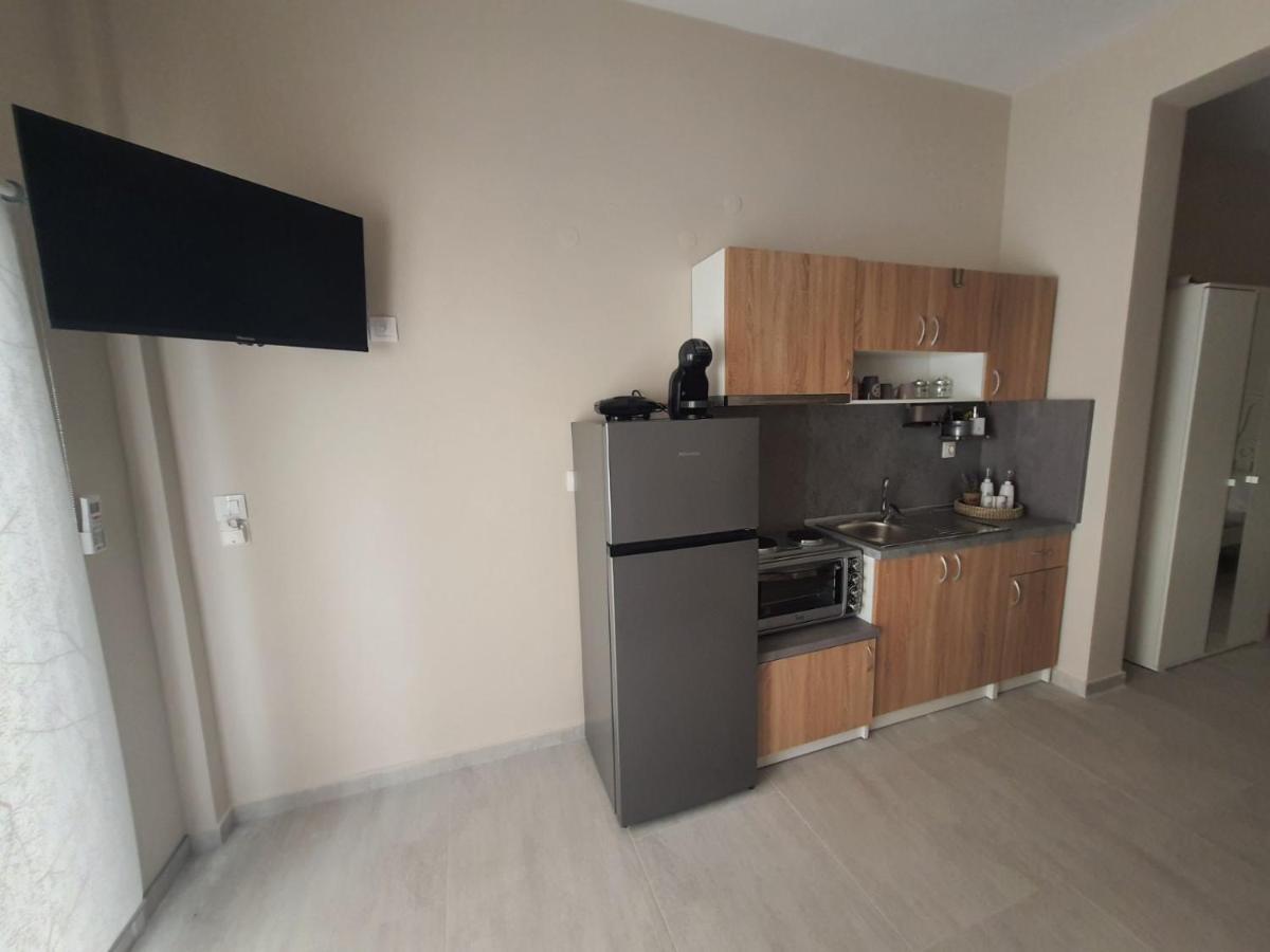 New Apartment ,50M From The Sea At Nea Irakleia. المظهر الخارجي الصورة