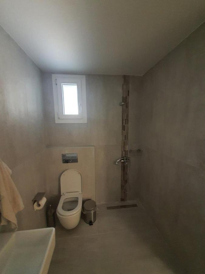 New Apartment ,50M From The Sea At Nea Irakleia. المظهر الخارجي الصورة